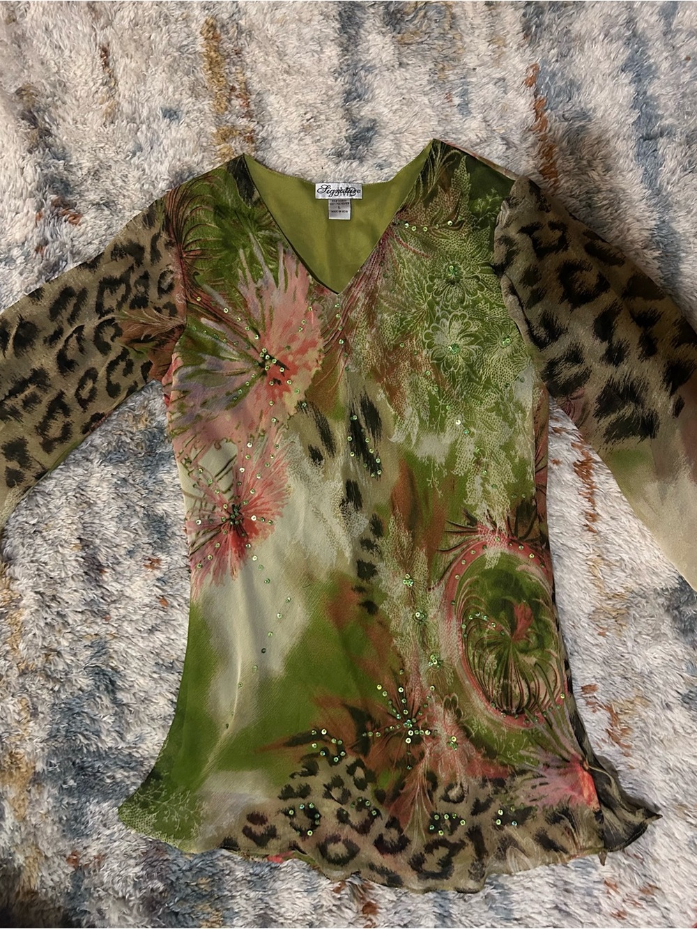 Vintage Green Floral & Leopard Print V-Neck Tunic